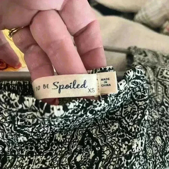 Live To Be Spoiled SZ XS Jumpsuit - Picture 10 of 10